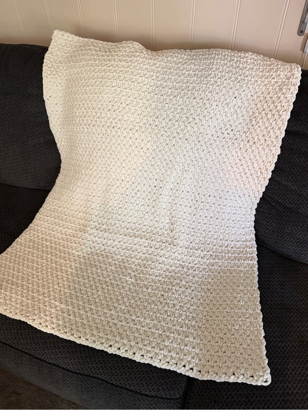 Handmade Chunky Knit Throw Blanket - Cream